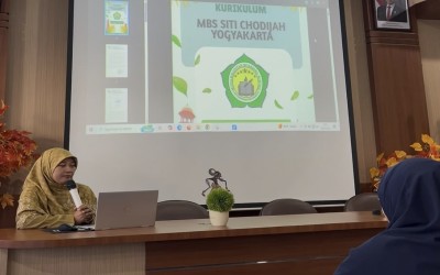 PENGIMBASAN KURIKULUM MBS SITI CHODIJAH KEPADA SMA MUHAMMADIYAH 4 YOGYAKARTA